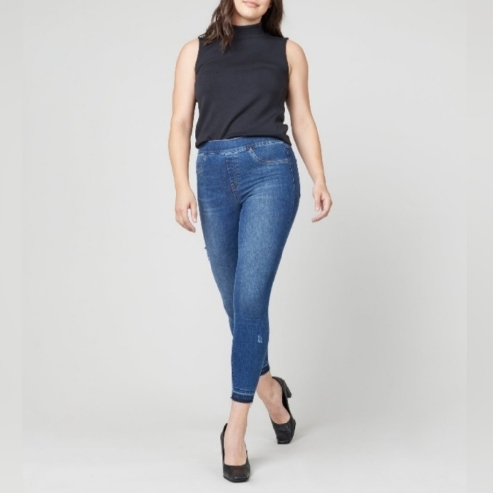 NWT SPANX Distressed Ankle Skinny Jeans $128 Small - Picture 3 of 15